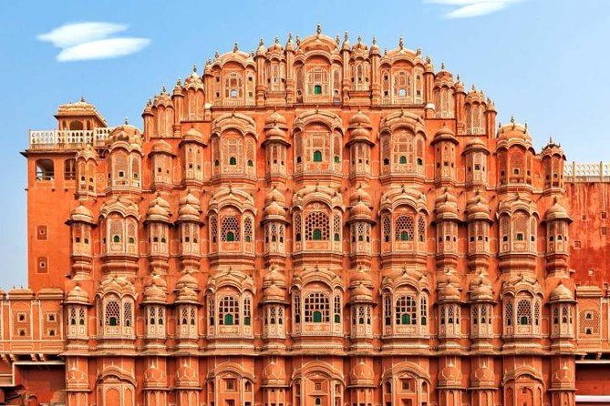 1-Day Trip to Jaipur from Mumbai with Both side Commercial Flights - Jaipur Arrival: Hawa Mahal Photo Stop at First Light