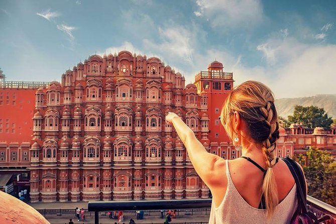 1-Day Trip to Jaipur from Mumbai with Both side Commercial Flights - Amber Fort: Fort Views, Jai Mandir, and the Sheesh Mahal Factor