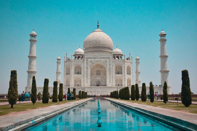 2-Day Tour to The Taj Mahal, Agra from Mumbai with Both Side Commercial Flights - Key things to know before you go