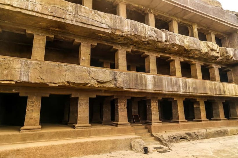 Ajanta & Ellora : Day Tour from Mumbai with Flight Tickets - A One-Day Door-to-Door Caves Plan from Mumbai