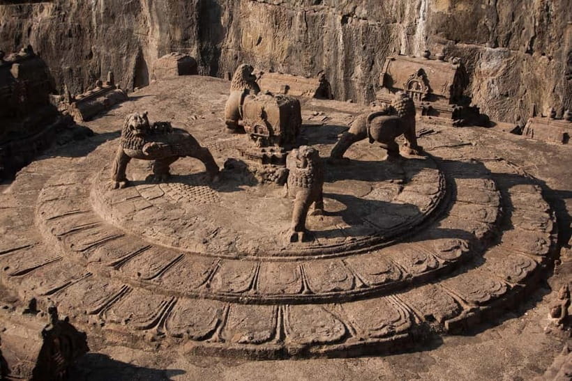Ajanta & Ellora : Day Tour from Mumbai with Flight Tickets - Guide, Vehicle, and What the Tour Actually Includes