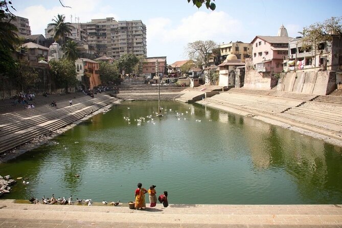 Banganga Walkeshwar Walking Tour - Why Walkeshwar and Banganga work better than a standard city drive