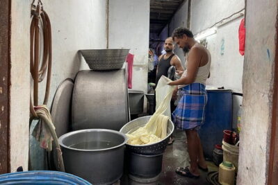 Dharavi Slum & Dhobi Ghat Mumbai: Private Guided Tour - Dharavi on foot: industries, people, and the truth behind the stereotypes