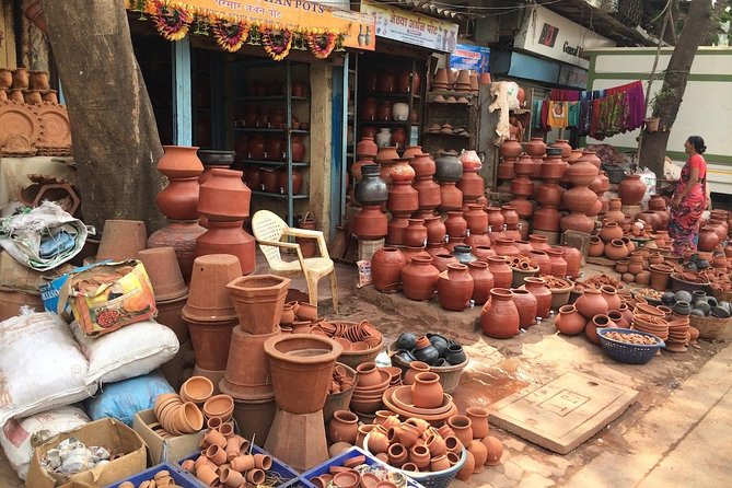 Dharavi Slumdog Millionaire Tour - Entering Dharavi: Plastic Recycling and the Logic of Work