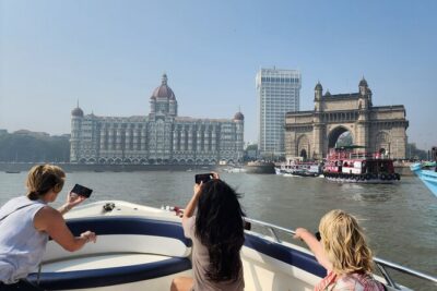 Elephanta Caves Private Tour by Speedboat - Fast & Luxurious - Gateway of India stop: quick but meaningful