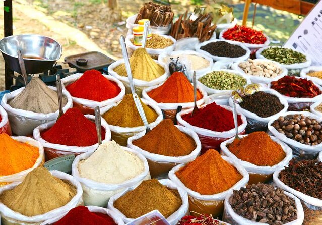Explore the New colorful places in Mumbai Market Tour - Quick hits on this New colorful places in Mumbai market tour