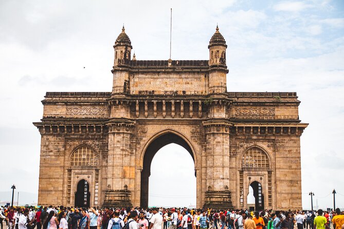 Guided Mumbai Sightseeing Tour With Pickup - Price and value for an 8-hour private car tour