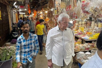 Mumbai Bazaar Walking Tour - Mangaldas Market: a practical fabric stop (and a lesson in trade)