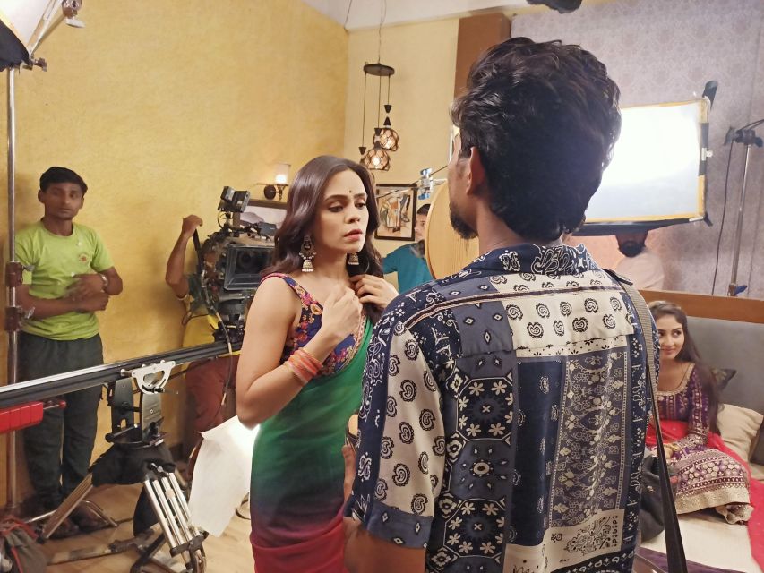 Mumbai: Bollywood Studio Guided Tour with Tickets - Dubbing Studio: How Voice Fits Famous Scenes