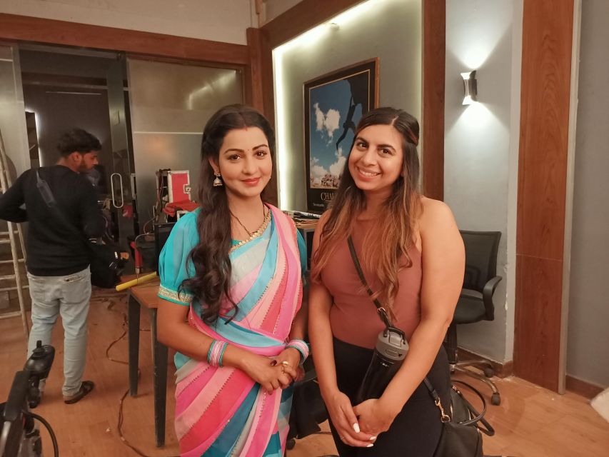Mumbai: Bollywood Studio Guided Tour with Tickets - The Role of the Guide: English Support That Actually Matters