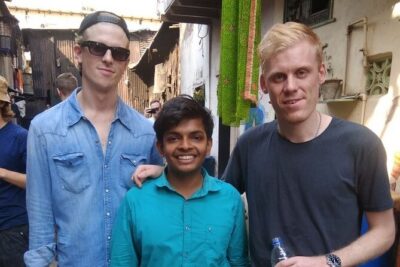 Mumbai City + Dabbawala aka Lunchbox + Train Ride Tour - The Unfeigned Mumbai. - Churchgate Railway Station and the dabbawala lunchbox system