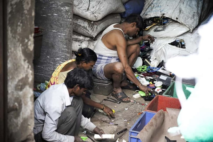Mumbai Dharavi Slum Community Tour - Recycling and small-scale manufacturing: how materials turn into livelihoods