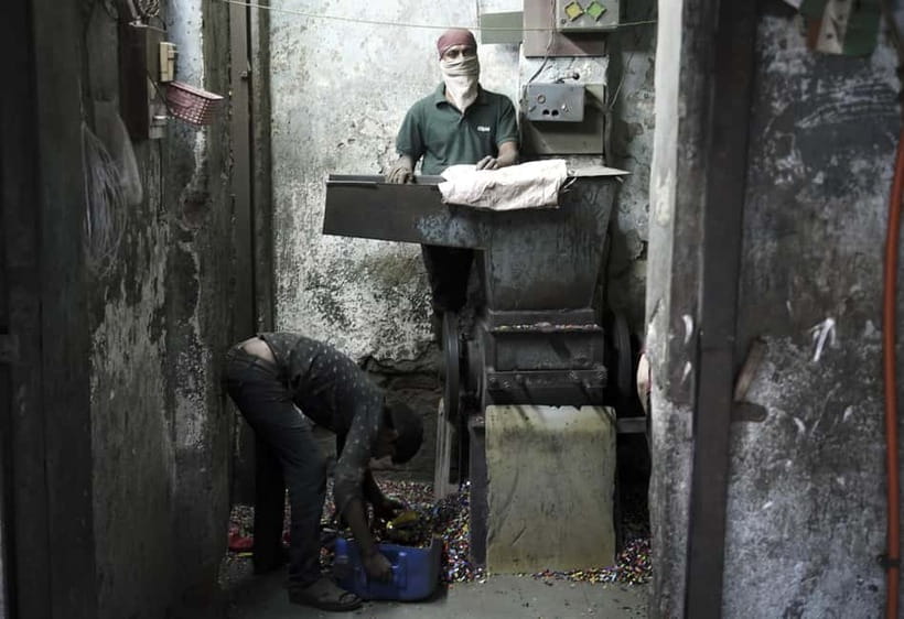 Mumbai Dharavi Slum Community Tour - Residential areas: rooftop homes to private apartments