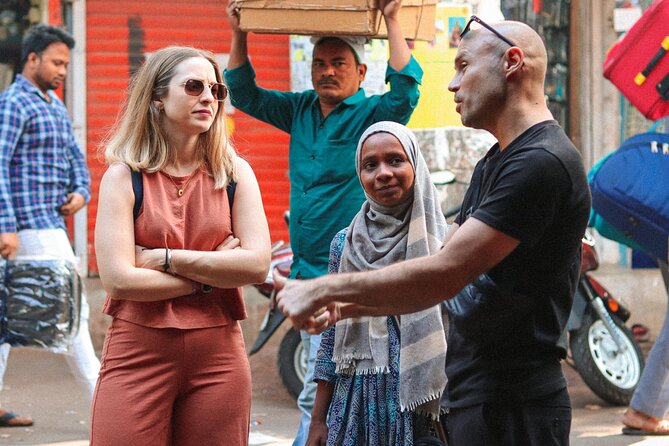 Mumbai Dharavi Slum Tour With Local English Guide - Why a Dharavi walk is different with a local English guide