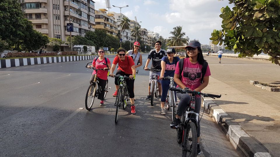 Mumbai: Early Morning Bicycle Tour - Sassoon docks fish market: the morning trade you can ride into