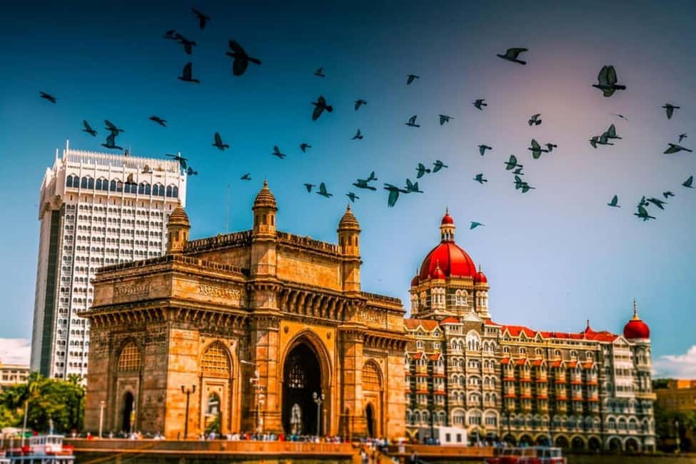 Mumbai: Full Day City Sightseeing with Lunch, Car & Guide - Colonial Grandeur Begins: Gateway of India, Taj Mahal Palace, and Kala Ghoda