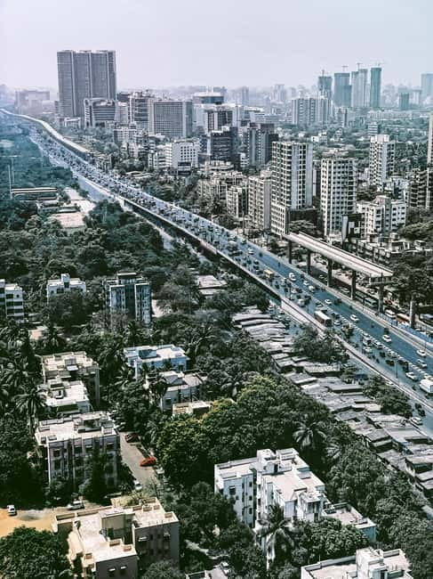 Mumbai: Half-Day City Tour with a Local - Starting at CSMT: where the tour actually begins