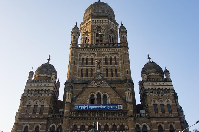 Mumbai Heritage Walking Tour of Colaba and Fort - The meeting point and walking pace you should plan for