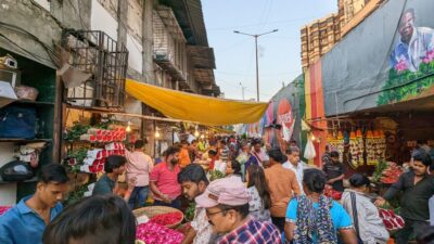 Mumbai Hidden Gems : Early Morning Tour with Expert Guide - Fish market and the first deliveries from the sea