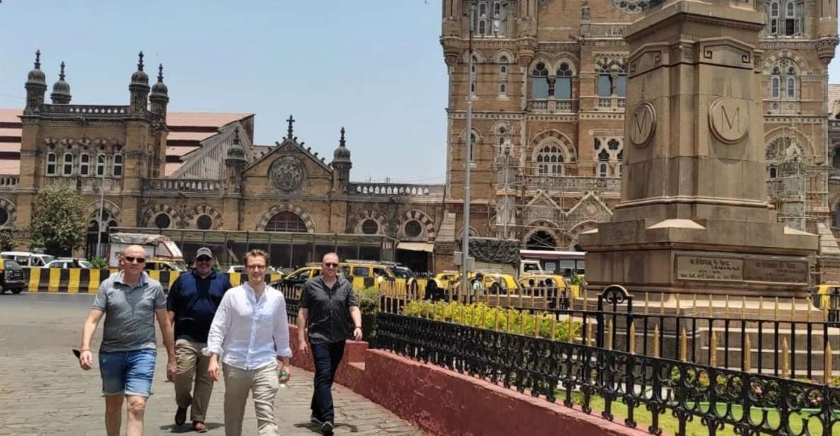 Mumbai: Private City sightseeing and Dharavi Slum Tour - Price and logistics: $109 per group up to 3 (and what that buys you)