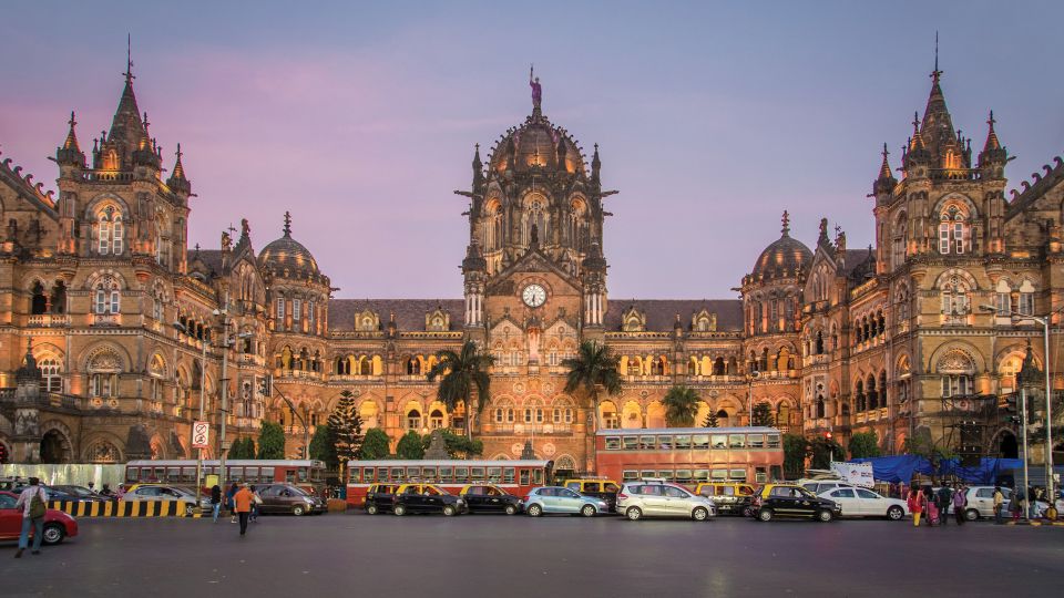 Mumbai: Private Guided Full-Day City Sightseeing Tour - Hanging Gardens (Ferozshah Mehta Gardens): terraced views without the long hike