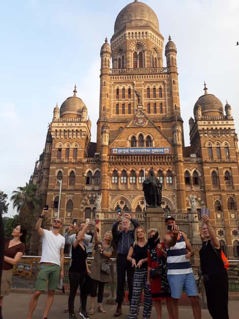 Mumbai: Private Half Day Sightseeing Tour of Mumbai - Starting at Gateway of India: a waterfront anchor for the whole day