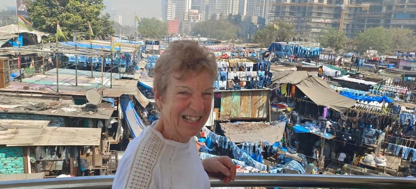 Mumbai: Private Sightseeing Tour and Slum Tour with Pickup - Inside Dharavi: what this visit gets right about Mumbai