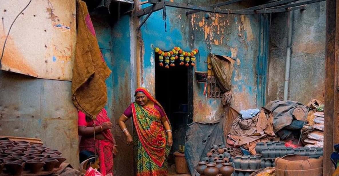 Mumbai: Private Slum and Sightseeing Full-day tour - Kamla Nehru Park and the sea-view payoff