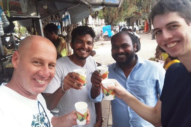 Mumbai Tour: The Most Famous Historical Spots By Car - Dhobi Ghat: open-air laundry and the feeling of everyday Mumbai