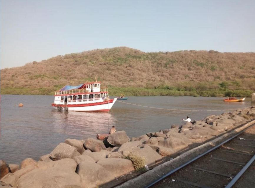 Private Elephanta Island Caves Tour with Village Tour - Private door-to-ferry setup from Mumbai