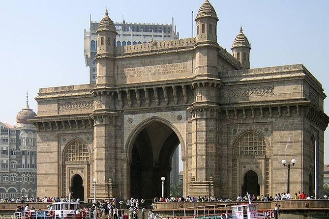 Private Full Day City Tour of Mumbai - Haji Ali Dargah: A Mosque on an Islet and the Tide Factor