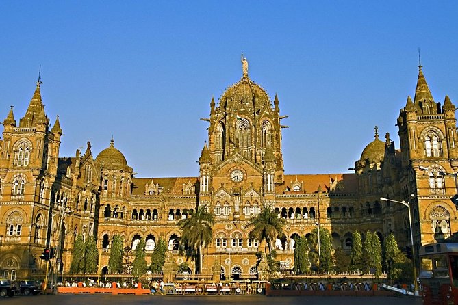Private Full-Day Mumbai City Highlights with Markets Tour - Hanging Gardens and Marine Drive: sea air, terraces, and the Queen’s Necklace at nightfall