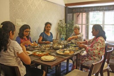 Private Market Tour and Vegan Indian Cooking Demo in Andheri West Mumbai - The market walk: spices, produce, and what to pay attention to