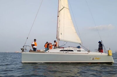 Sailing Experience in Mumbai on Mid Size Yacht - Cruising the Arabian Sea: What You’ll See in Those Two Hours