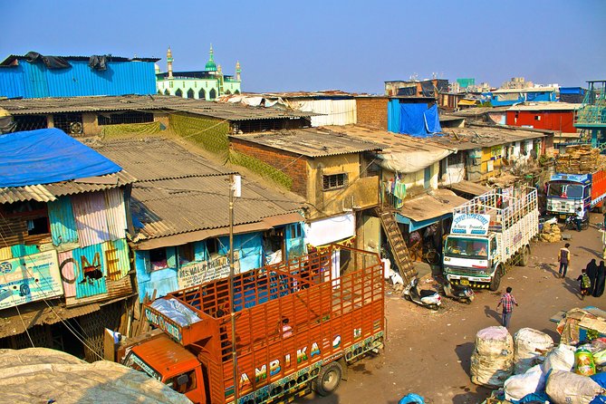 South Mumbai City with Dharavi Slum Tour in Private Vehicle - How the Private Vehicle Changes the Day