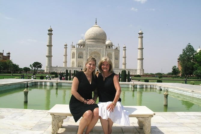 Taj Mahal Day Trip Including Same Day Flights from Mumbai - Flights back to Mumbai: meal included, but don’t dawdle