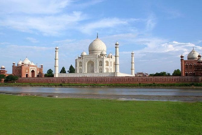 Taj Mahal Tour From Cruise Port, Mumbai, Cochin and Goa - Mehtab Bagh sunset: the view and the timing