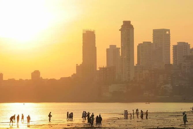 The Mumbai by Dawn Early Morning Tour - Getting around smoothly: pickup, AC transport, and a tight loop