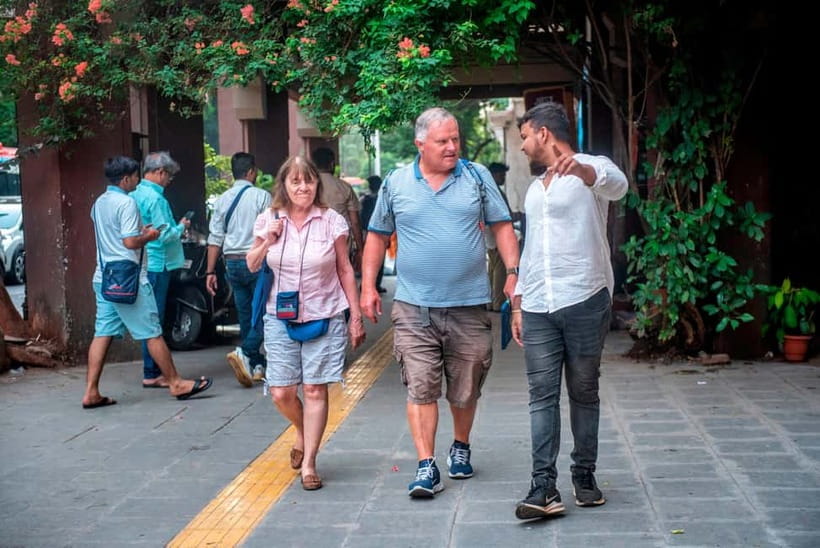 Victorian Gothic Heritage Quarter and Art Deco Walking Tour - Quick hits before you lace up